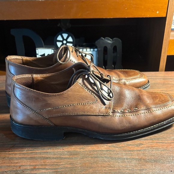Johnston & Murphy Tan Leather Oxford Dress Shoes - Picture 4 of 11